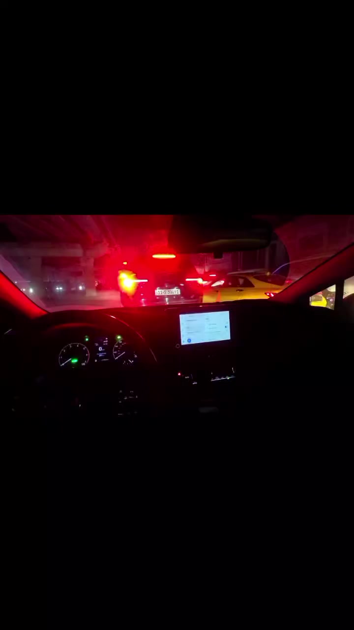 كورولا 2024 هايبرد LE ماشية 40 الف كم
وارد امريكي نظام AWD حساس دفع رباعي
مرقمة بغداد باسمي وكاملة التحويل بنفس اليوم
 بنيد وجاملغ جهة السايق تبديل وبدون ايرباك لان الضربة بداية جهة الجاملغ صفح

المواصفات 
🛜مكينه 1800 هايبرد شحن ذاتي  
🛜كراسي وارضية جلد مدوشمة 
🛜رادار + تحديد مسار طريق + قيادة ذاتيه 
🛜قرائة علامات الطريق المرورية
🛜هاند بريك بصمة + اوتو هولد 
🛜 بطاين بوب حياكه  مطرز
🛜شاشه مسجل +تبريد بيانو + كامره خلفيه +  
🛜لايت زينون عالي وناصي
🛜 حساس اطار + حساس مطر + حساس لايت داينمك  
🛜ايفي مود + مود درايف + مانع انزلاق 
🛜 تحكم  الستيرن كامل مع كروس سرعه
🛜ايرباك عدد 10
🛜نظام AWD رزانة فول 
تغليف الارضية جلد
عنواني بغداد الشعب حي البساتين
تلفوني ***********
السعر 164 وبيها مجال بسيط
