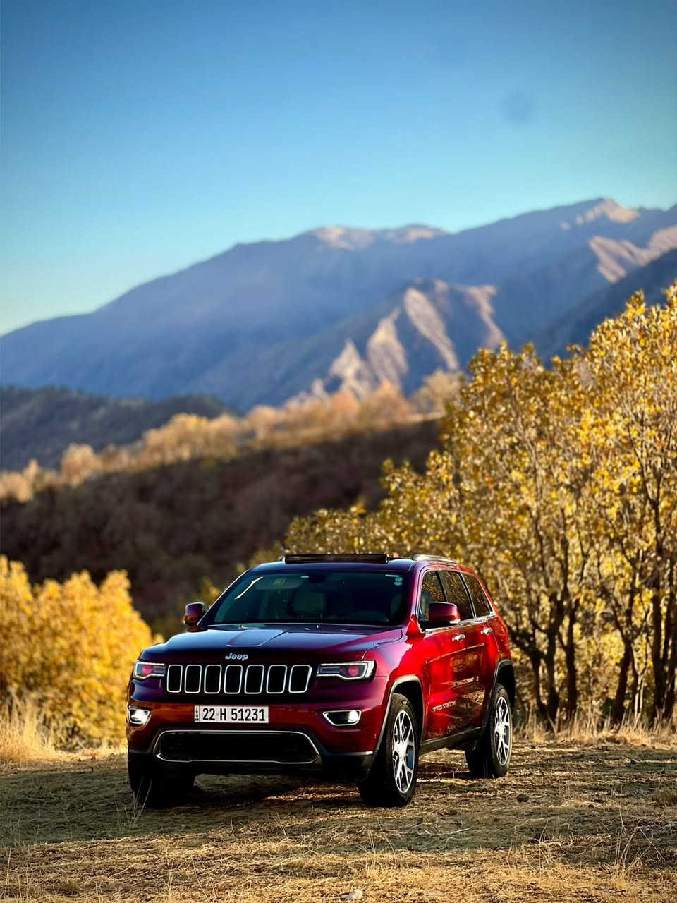 جيب جراند شيروكي 2019 ( ليمتد )
فول فول مواصفات 1/1 بارنوما فورويل 
                 

محرك V6.  3.6
سيارة كلين مكفول كفالة عامة صبغ تعديل مابي دعامي و دعامي. شرط. گير محرك. بشرط راس معرك مفتوع بشرط

مواصفات.  Limited 
بانوراما. شاشة كبير
سندوق شفوط
لايت و بلاجيكتور زينون
كشنات (  حار  و جلد ميموري)
رادار جانبي 
اوتو بريك
ويل 20
ستيرن هيتر 
دبل اكسل 4*4
سماعة سندوك

سيارة ماشي 61 ميل. 
رقم سنوي هزة. جديد   نفس يوم تحويل وكالة 
سعر 263 بي مجال بسيط
مكان سياره اربيل 

*********** واتساب
