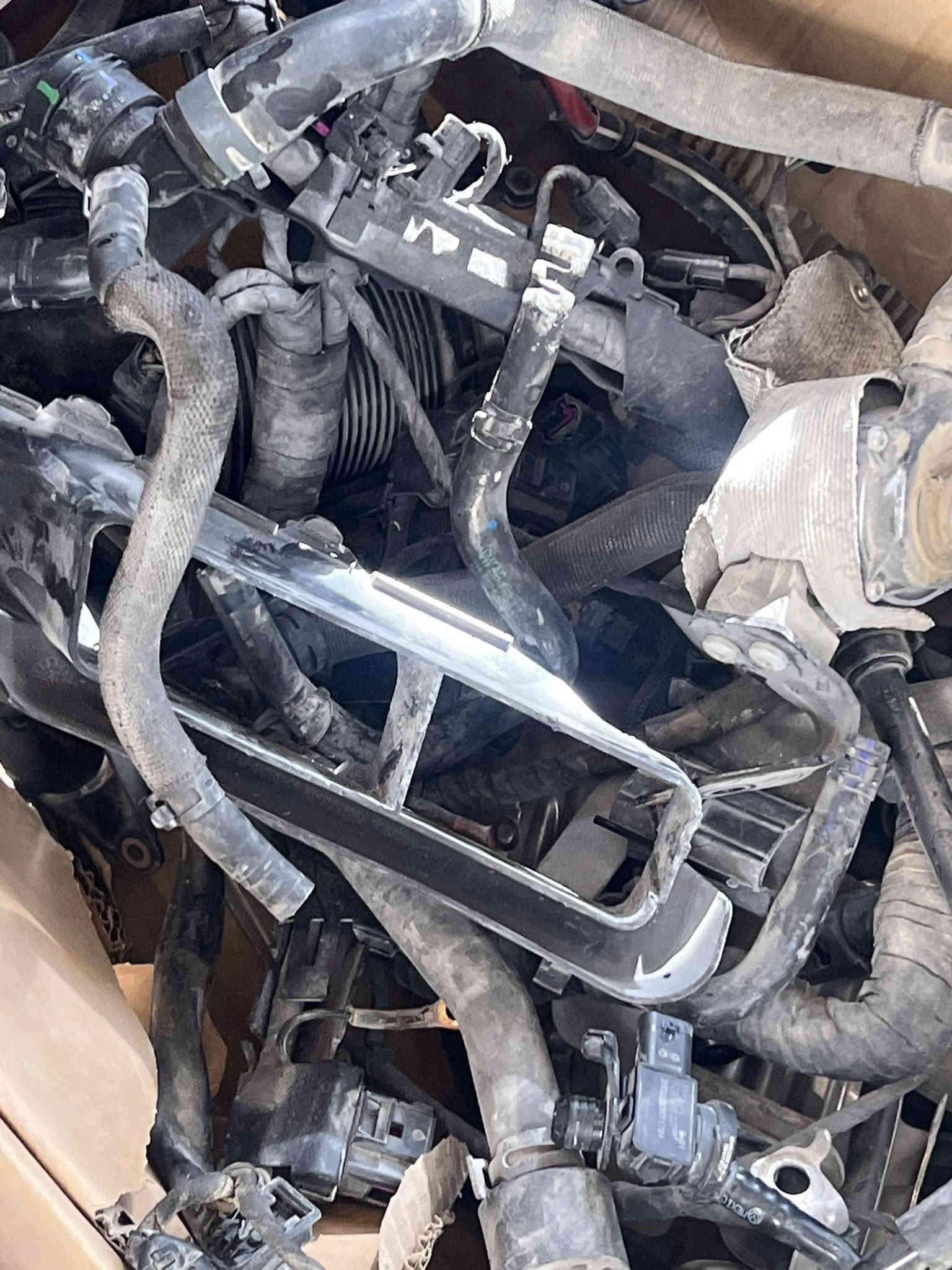 واتساب فقط ***********
لبيع ‎ جميع قطع غيار سيارات المانيه 

‎اطلس - تيكوان- طاوس - جيتا - باسات - كولف 

‎توصيل جميع محافظات العراق
