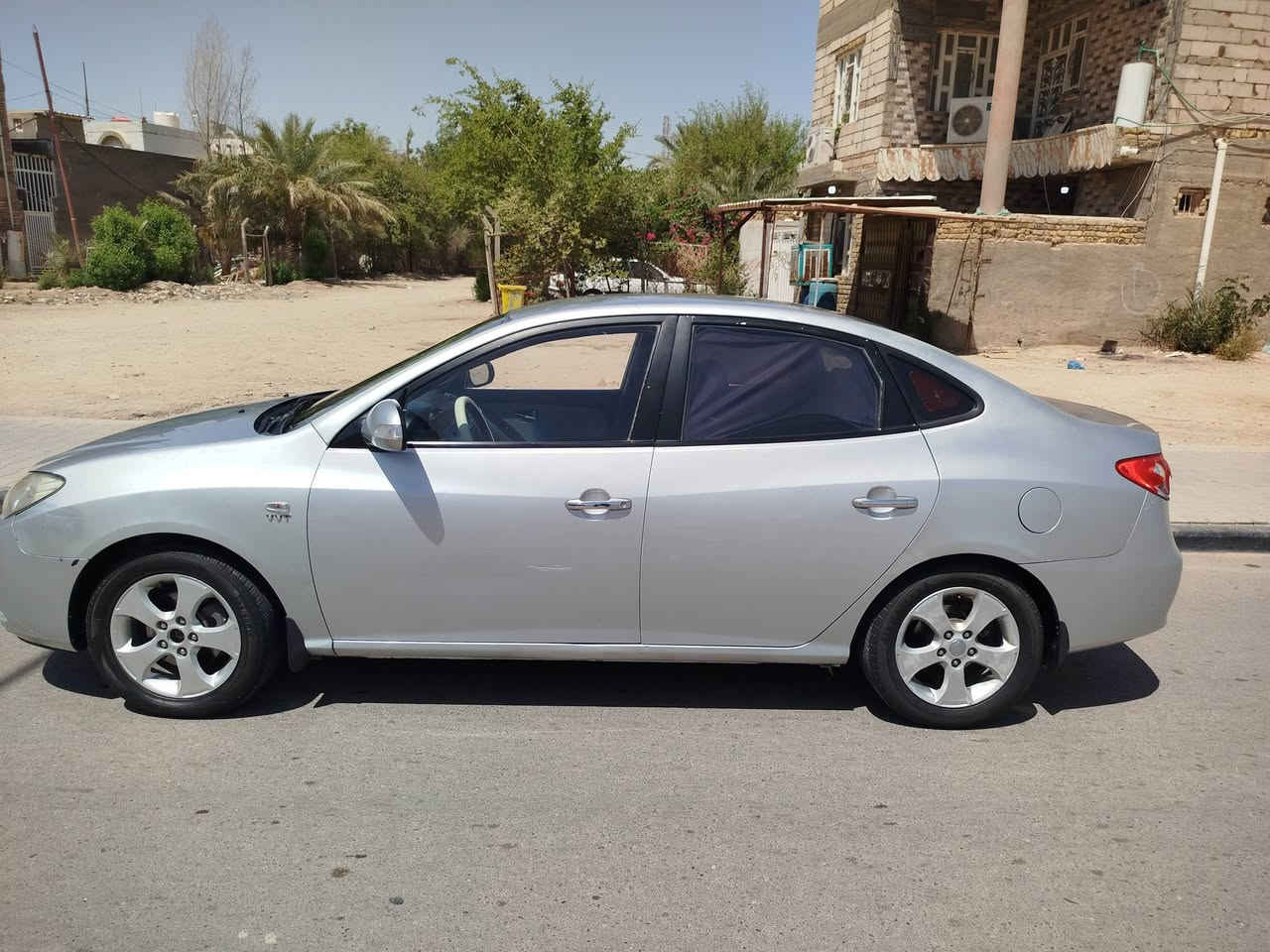 سلام عليكم النتره 2009
ادوات ادوات

 لون سلفري.  جديد. 

البدي كله لون واحد 

كصه جنطه

دواخل رصاصي جدد

شاشه تاب عارض 

تبريد ثلج

ارقام شمالي

تخم تاير 

محرك جديد

دكشن عالي

4 دسك

كير جديد

حداديه 90/100 

التكم بيهن جراد مال صبغ الكصه 

مكاني نجف

السعر 38 وبيها مجال

***********
