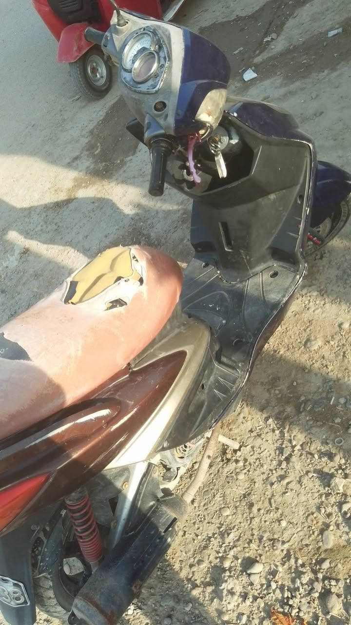 السعر 350وبيها مجال
للبيع سكنس فحل 
نكره سلف 
كهربيات كلها شغله 
محرك مفتوح 
كابريتر بلادي 
باتري جديد 
دراجه كدام عينك لا تبخير ولا نضوح
عنوان بغداد تاجي سبع البور 
خاص مفتوح


**إذا كنت صاحب هذا الإعلان وتريد حذفه لأي سبب، رجاءا أرسل رسالة إلى الدعم الفني**