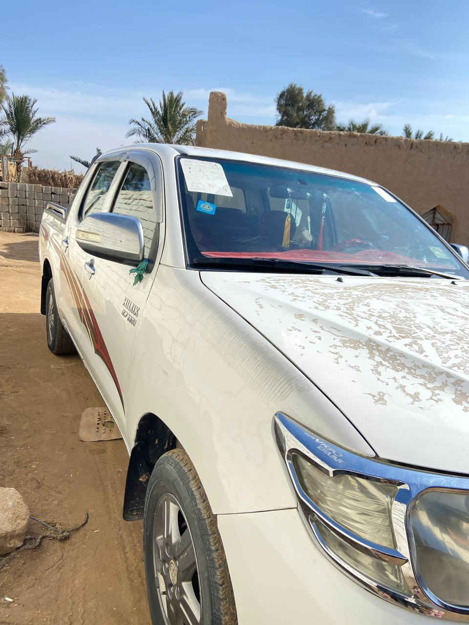 السلام عليكم فلاونزة البيع 2014 سياره مالت بيت ما متعوبه دوم سياره احله من الصوره
سياره بيهه بارد قليل والباقي كفاله عامه السعر 200 وبيهه مجال اتصل وبيك خير وتدلل 
***********
