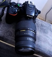نيكون D5500 • نظافة ٩٥٪ • شاشة لمس قلاب