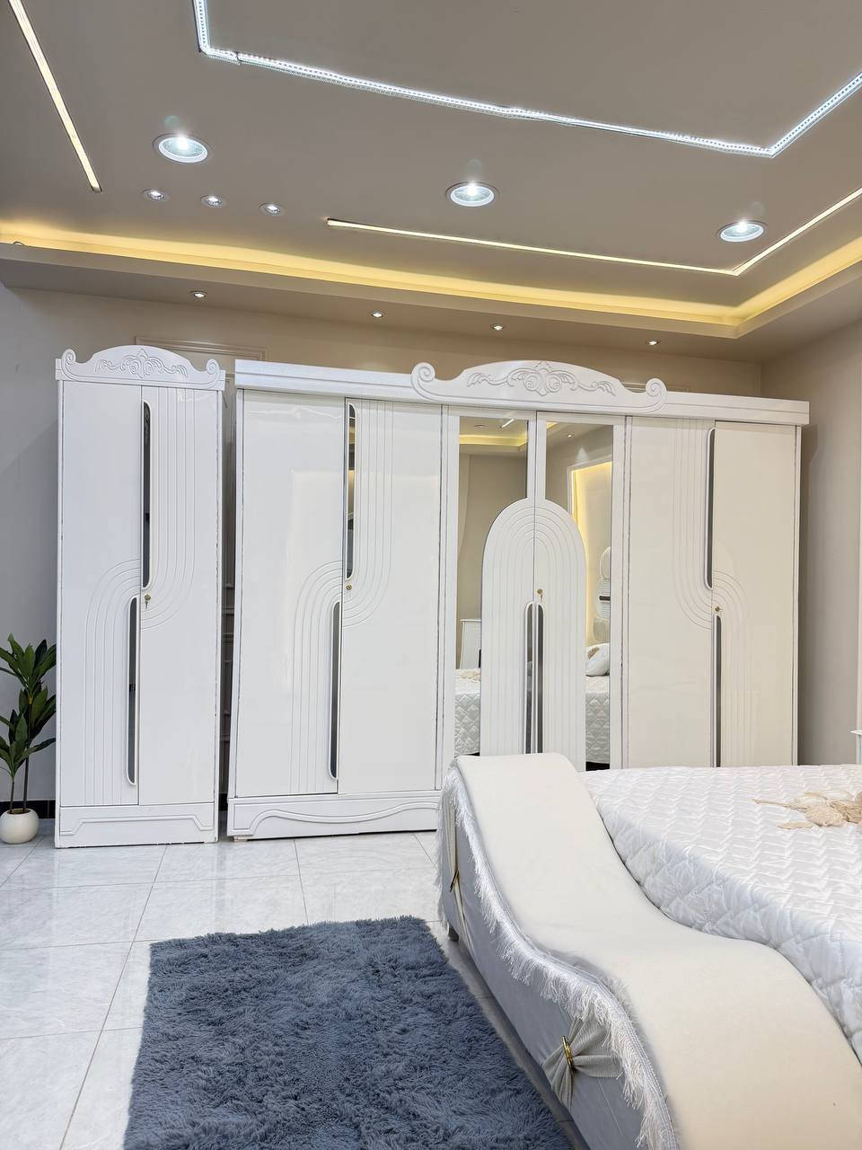 السعر // مليون فقط 😍
🔅تفاصيل الغرفة المرمري  ....
 خارج ٤ملم ام دي اف 
وداخل معاكس ٣ملم 
صبغ حراري  درجة اولى 
عدد القطع  ٧ قطع
القطعه الثامنة حسب الطلب شازلون
سعرها ٥٠ الف 
(توصيل مجاني مركز بغداد )
التوصيل يشمل الشد مجاني 
(اطراف ٥٠)
باقي المحافضات حسب البعد
شازلون سعرها ٥٠ الف
شازلون مخزن ٧٥ الف


**إذا كنت صاحب هذا الإعلان وتريد حذفه لأي سبب، رجاءا أرسل رسالة إلى الدعم الفني**
