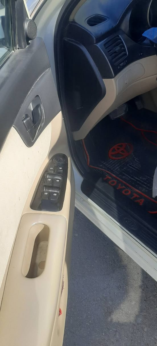 السلام عليكم للبيع كيا اوبتيما موديل 2009 خليجي..سيارة جاهزة گير محرك تبريد تدفئة.. مصبوغة حزام للجمالية بدون ضربة محرك دوش رقم بغداد انگليزي.. اللي بأسمه السيارة جيرانه ضمن المنطقة.. الاتصال على الرقم *********** العنوان واسط.. السعر 105 وبيها مجال  للشراي.
