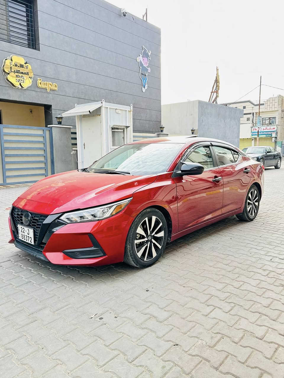 نيسان سنترا 2023 SV فول مواصفات 1/1 رقم اربيل الجديد هزه سنويه جديده 
✨فتحه سقف 
✨بصمه تشغيل وابواب وصندوق 
✨تشغيل عن بعد 
✨داخل جلد مميز قرميدي 
✨كشنات تدفئه 
✨ستيرن تدفئه مع فول تحكم
✨شاشه كبيره 
✨ابل كار بلي 
✨كامره خلفيه مع حساسات خلفيه
✨سستم صوت مميز جدا قوي مع دمامات اماميه خلفيه 
وبعد اكو هويه مواصفات 

السياره جداا مميزه 🚗❤️
حادث السياره بنيد فقط مصلح ومصبوغ و جاملغ ايسر بارد ايرباك ستيرن فقط وراجع سستم 
هذا رقم الشاصي 3N1AB8CV2PY277448
السياره ماشيه 30 الف ميل على ايد وحده بعدها شركه 
للتواصل *********** مهندس احمد 
 *********** واتس اب 
عنوان السياره مجمع الزيتون مجاور مجمع بدور بغداد قرب مطار بغداد 
سعر  148$
