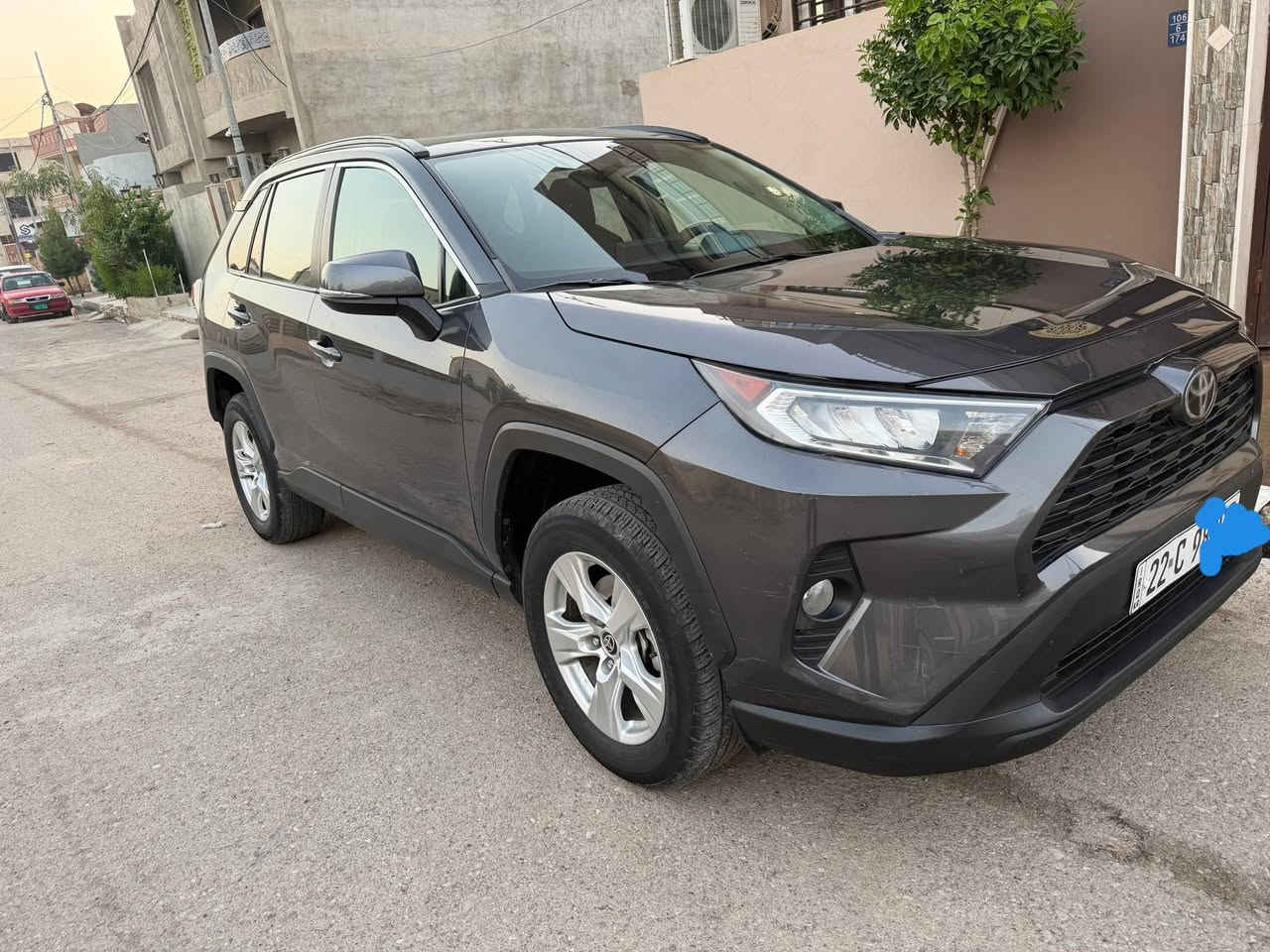 تيوتا راڤ 4 -2021 XLE
محرك 2500 بنزين فقط 
وارد اميركي
فول مواصفات 
فتحه سقف
شاشه كبيره
تشغيل بصمه
بصمه ابواب لمس
سايد بريك كهربائي
انضمه قياده
نظام اوتو هولد
تحكمات ستيرن
كامره خلفيه
حساسات
رادارات
لايت LED
كشنات مخمل
كشن امامي كهرباء
كشنات خلفيه قلابه
جنطه كهرباء
حادث شبرين بالصندوق موضح في الصور
تعديل بارد باب الخلفي موضح في الصور 
ارباكات سليم
سيارة باسمي هزه وفحص جديد 
العنوان : موصل الجانب الايسر
***********
