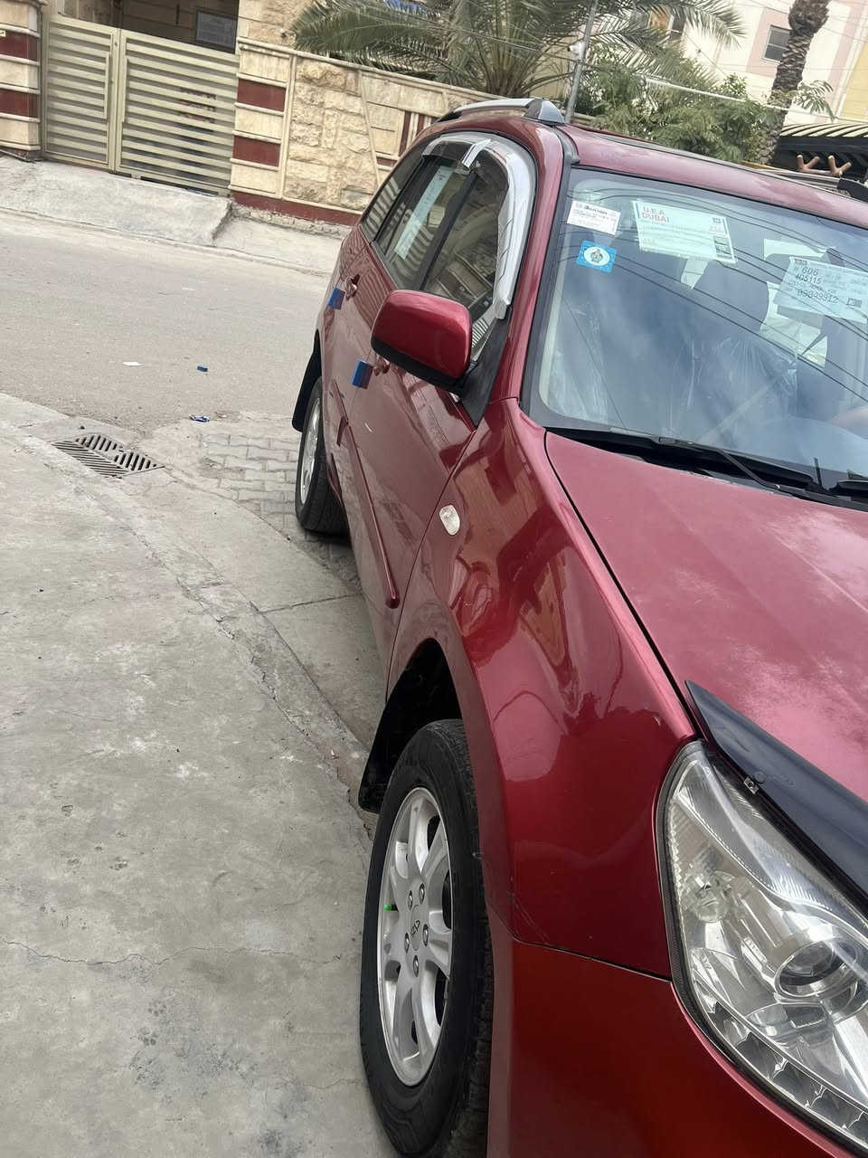 السلام عليكم للبيع
شيري تيكو موديل 2013 
سياره جديده لاضربه ولاتبديل  ولا صبغ مكينه كير تبريد كله مكفول سياره جديده تخم تاير جديد صدر امامي وخلفي جديد كهربايتها كلها تشتغل بأسمنه تحويل مباشر رقم بغداد انكليزي 
السعر 58وبيها مجال 
الرقم*********** 
العنوان بغداد الجديدة شارع المسبح
