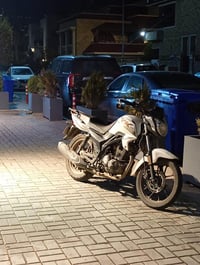 Keeway rk 200 موديل: 2025  كليمتر: 16.000km محرك: cc 200 نوع الكير: بط...