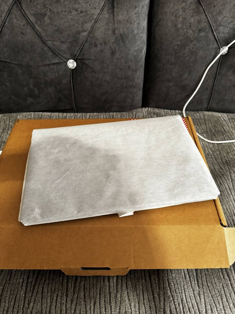 السلام عليكم لابتوب للبيع جديده 
Samsung galaxy book s
شاشة 13.3 لمس 2k 
كيبورد فسفور ضوئي 
بصمه أصبع 
سناب دراغون لمس 
يشغل جميع البرامج arm64 bit64 bit32
Windows 11 home اصلي  
رام 8 غيغا 
هارد 256 ssd 
 بطارية لحد 25 ساعة 
نظافة 100٪ جديد 
مع شاحن اصلي انكر 60w
دورات الشحن 0 جديده 100٪ 
السعر 600  الف


**إذا كنت صاحب هذا الإعلان وتريد حذفه لأي سبب، رجاءا أرسل رسالة إلى الدعم الفني**