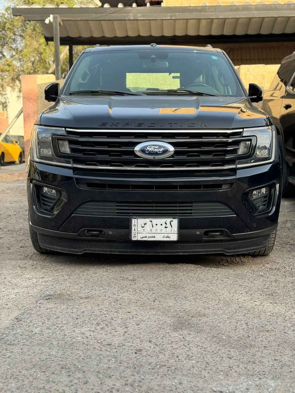 السلام عليكم 
فورد اكسبدشن ٢٠٢١
وكاله الكاصد 
ماشيه ٦٥ الف 
مكفوله عدا شخط بالجاملغ 
مكاني رصافه شارع فلسطين 
***********
