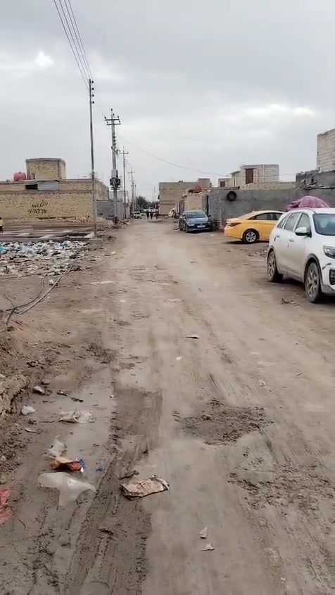 يوجد بيت زراعي للبيع✅
مساحه 200م✅
 في منطقة الصخين شارع الي بعد شارع المختار✅ 
البيت عوزه سيراميك ارضيه ومخمر فقط✅
 السيراميك جاهز بس عمل✅وكلشي واضح بتصوير
تريد ابيعك جاهز✅
 تريد ع هذا وضعه✅
 للعلم الارضيه كملت سيراميك✅ نقصه فقط مخمر✅
 البيت قريب ع الشارع✅
  الشراي يتصل برقم ***********
