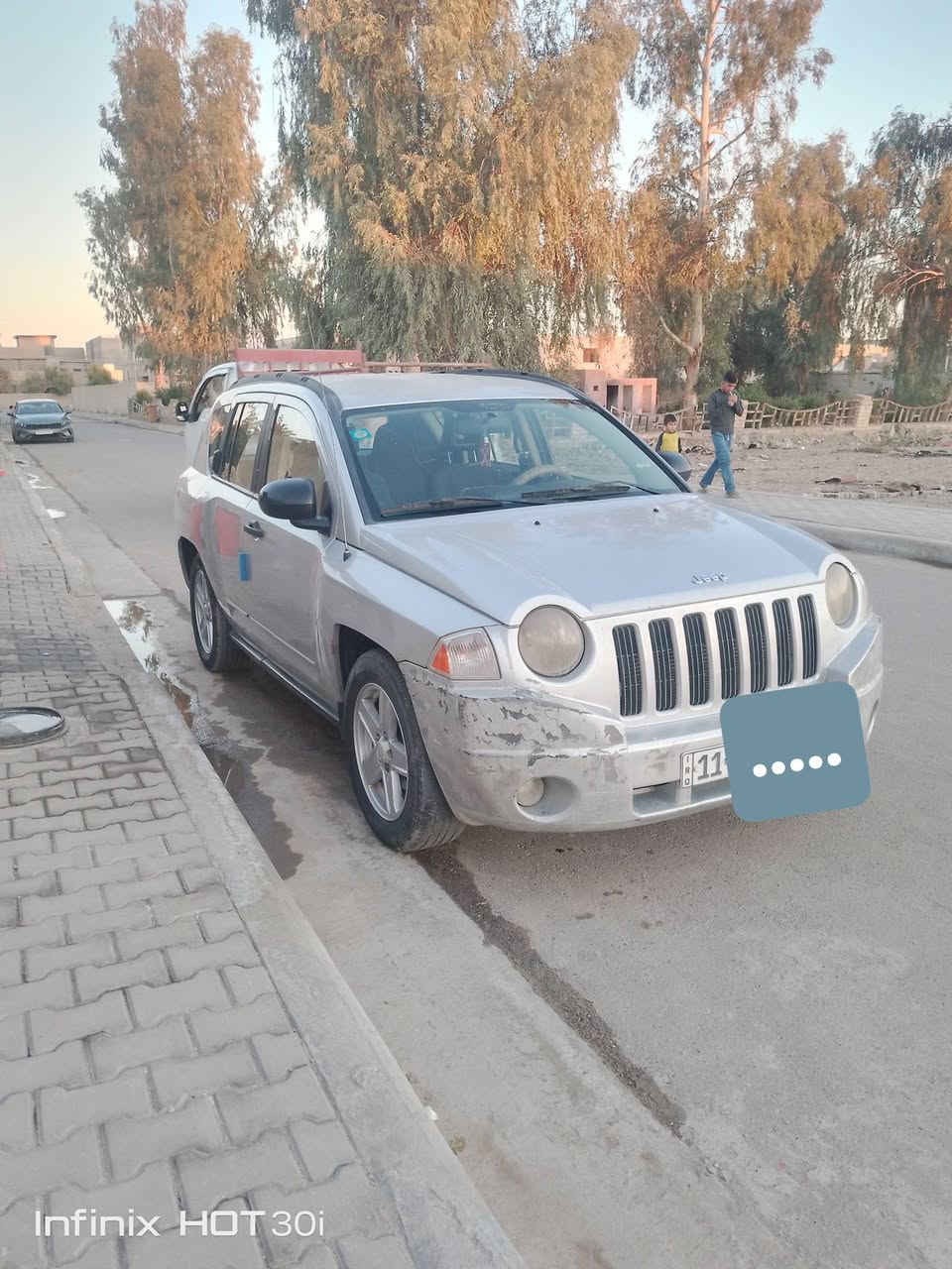 جيب كومباس
2008
لون سلفر
رقم بغداد 
مكفولة كفالة عامة
ماعده التبريد هو شغال بي عطل ماعرف شنو
السيارة عائلية ترهم 
شبابيه ترهم الغرفة مالتها واسعه 
محرك 2400 أربع سلندر 
السعر 60 وبيها مجال
***********
