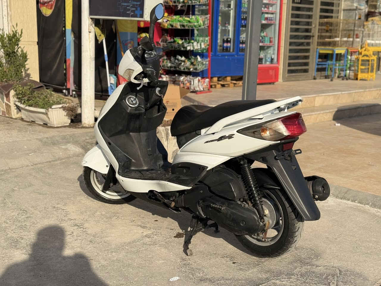 سلام عليكم 
سكنس ياباني قبغ نفخ نوزل خطين 
السعر 1400 مجال بسيط 
الدراجة كلها كفاله
الدراجه ماخذها رمبه قبل 3 اشهر مليون و600
الاتصال على ***********
