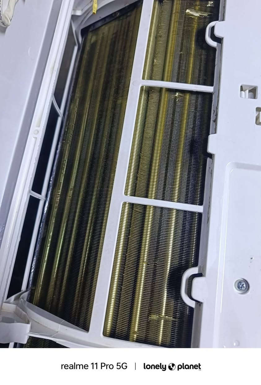 سبلت جنرال كولد غاز 410  طن ونص ستخدام 4 اشهر بعده جديد كلش ع وضع الشركه خالي من اي تصليح حته غازه شركه  نضافه كدامكم واضحه سعره 250 قفل (***********) ولي عده عطلان عادي اراوسه مع فرق ،
