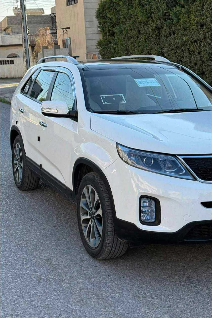 كيا سورينتو 2013 رقم سليمانية انكليزي
بسمنا غرامات مصفرة سنوية جديدة هزة جديدة
السيارة محرك 2400 دوش شرط 
كير شرط تبريد شرط
مكفولة كفالة عامة فقط بونيد مبدل
بدون دواخل
مواصفات معروفة فول
مكان السيارة موصل
***********
السعر 165 وبيها مجال
