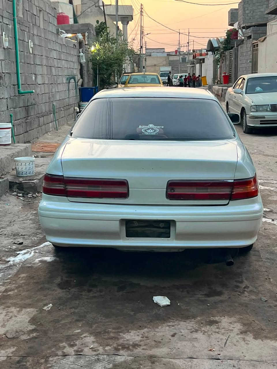 السلام عليكم سياره مارك 97مكصوصه لون مميز رقم بصره ويل رياضي تخم تاير جديد حدادي جديده مكينه وكير خير من الله. رقم دولي باسمي السياره احلى من الصور سنويه لل28 مكان السياره البصره مركز المدينه السياره مكفوله فقط أصوليات ونقل البدي شوف العين تبريد ثلج منضومه جديده السعر 47 بيها مجال قليل او مراوس حسب القناعه رقم الهاتف ***********
