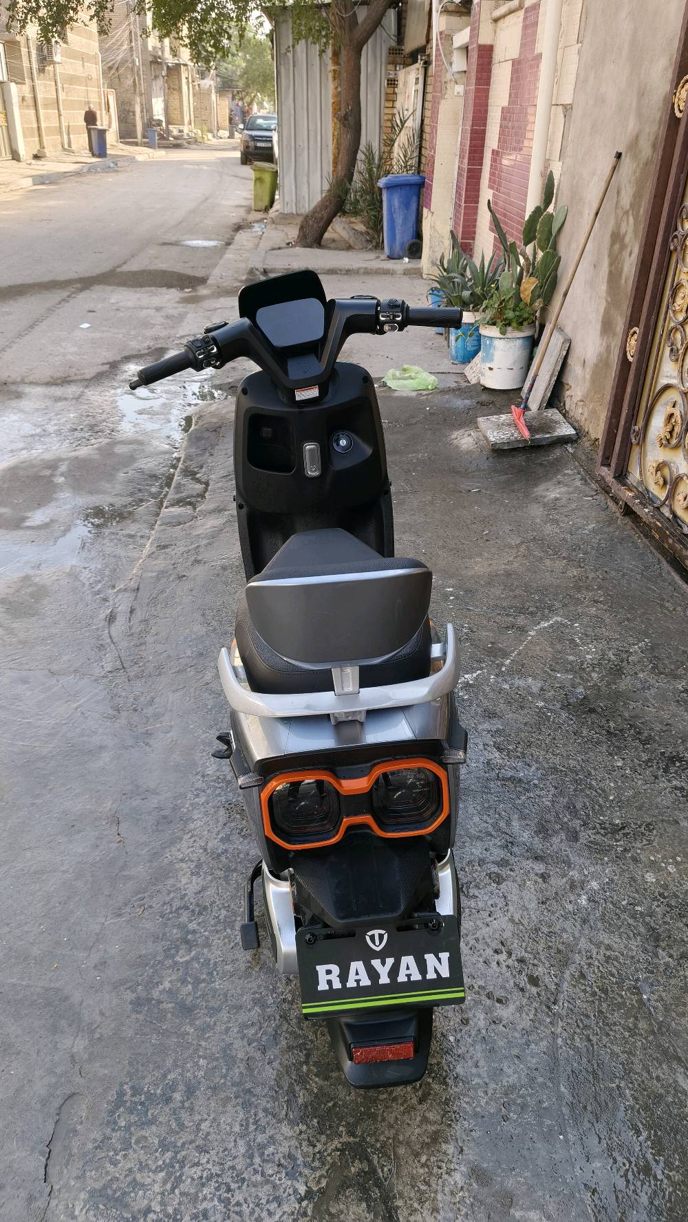 السلام عليكم دراجه شحن ريان ام عيون الاصليه موديل 2025
فول مواصفات بصمتين سويجين نضام البارك 
نضام كاشف الأعطال  دراجه جديده عل فحص 
استخدام قليل دراجه خير من الله العنوان بغداد حي اور الاتصال ***********