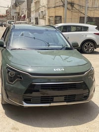 كيا نيرو هايبرد 2024 الشكل الجديد EX فول مواصفات عدى الفتحة  وسيارة اق...