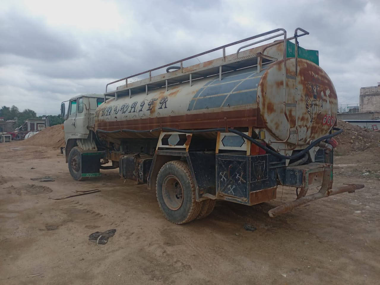 يا الله
هينو للبيع سيارة نضيفة 👌
مديل 82
تخم تاير 🛞
محرك بي خيط تبخير 🤍
شاصي مكفول 
أكسل مكفول 
كهربائيات شغالة
قمارة معمرة جديد 👌
تانكي نضيف 
رقم إنكليزي شرط التحويل 
سيارة بيها بس هاي الضربة بل صفحة
موجودة بل صورة 
سيارة نضيفة 👌
السعر 11 مليون وبيها مجال 
مكان بغداد الشعلة 
رقم تلفون 📲 ***********
مكلف بل نشر
