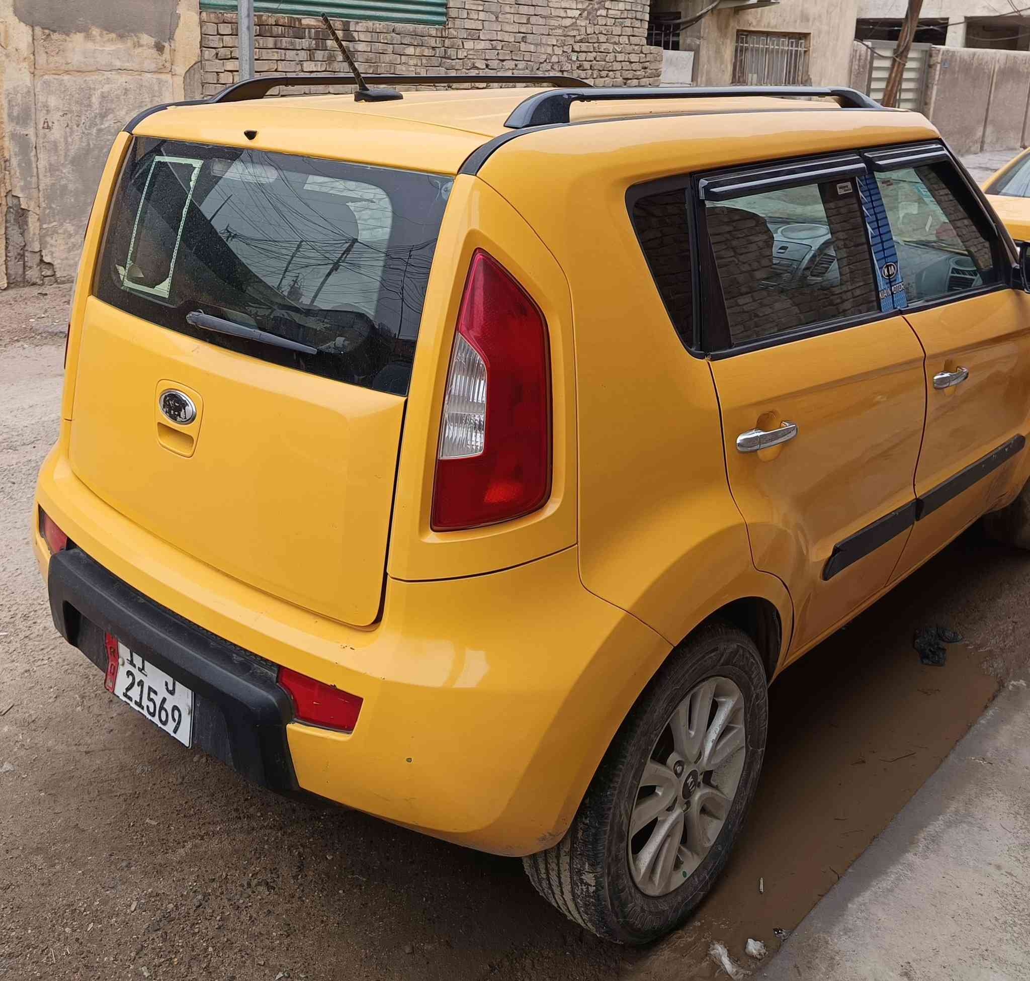 ب ٦٧ ورقة....كيا صول ١٣ امريكي حادثها جاملغ وباب محرك دوش ..السيارة جاهزة من كير ومحرك وتبريد وصدر وتخم تاير  *********** مكاني بغداد جديدة
