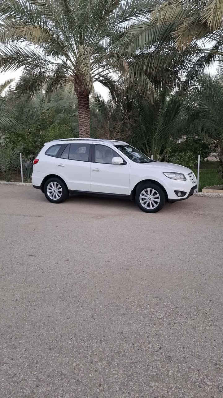 سنتافيا 2011
خليجي كامل مواصفات 
مكفولة من الضربه والصبغ والتبديل نضافة فول 
تخم تاير 
صدر
كير 
محرك كله ع البلادي 
ماشية 248 كم 
السعر 178 ورقه 
مكاني الرماري 
اي تفاصيل اتصال ع رقم الهاتف
***********
