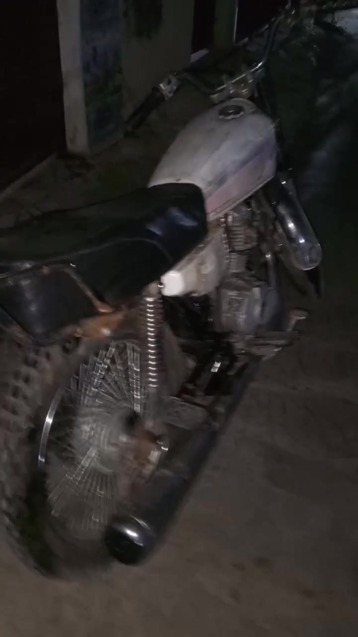 سلام عليكم درجه لي بيع محرك مابي صوت وياله مسطره مديل 17 شاصي رفيعه وهاا ***********
