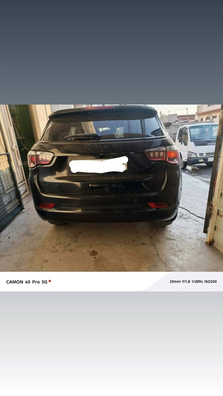 السلام عليكم 
جيب كومباس 
سياره فول ١/١ محرك 2000تيربو 
وارد كندي سياره جديده ماشيه 70 
السعر 185 وقابل للتفاوض
***********
***********
غير متواجد عل فيس
