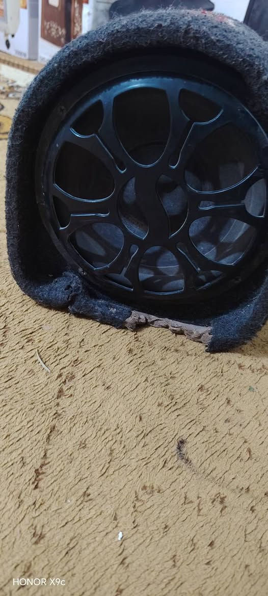 السلام عليكم مضخم للبيع او مراوس بمسجل السعر 25 رقم ***********
