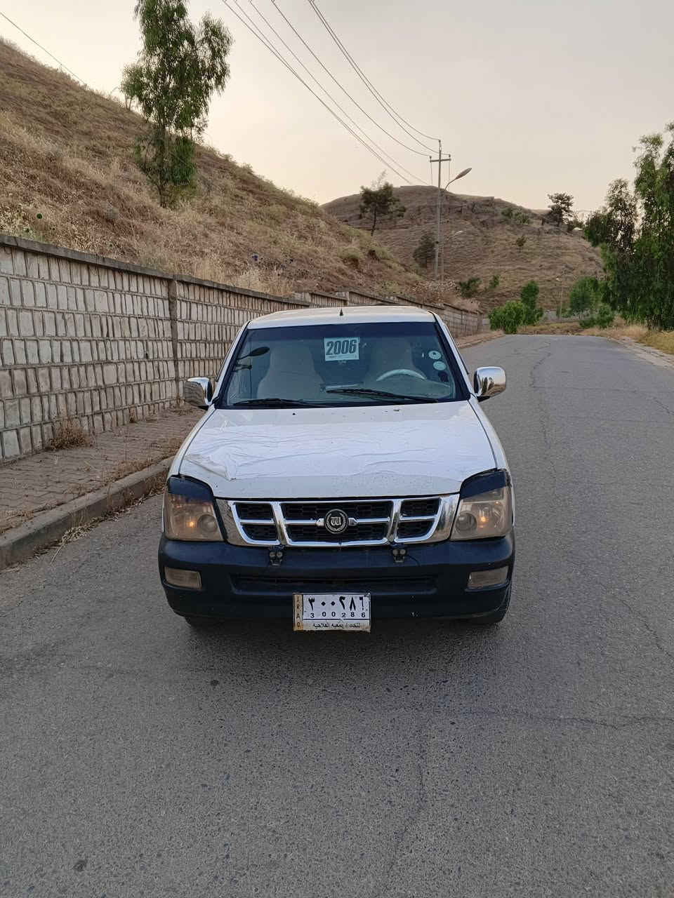 پیکاب گۆناو. مەکینە بەخ
گێرو مەکینەو ئەکسلی لۆک
بۆیاخی نیە دەعمو لێداری نیە
تەبریدە. خایسو ڕزیوی نیە
چوار تایەی لۆک مەنەفێست فسفۆڕ
ئاڵو گۆڕ دەکەم 
24کەڵا
***********
