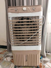 كومفيره زغيره للبيع المكان مدينه الصدر 07711035640