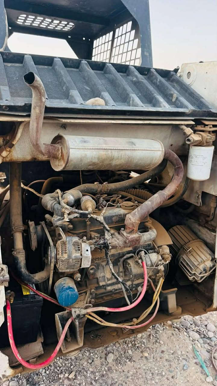 للبيع شفل بوبكات موديل 2000
منفيس جاهزة عل عمل خوش شفل مال شقل 
مكاني الزويه بيع نقد فقط السعر 60 وبيها مجال 
***********
