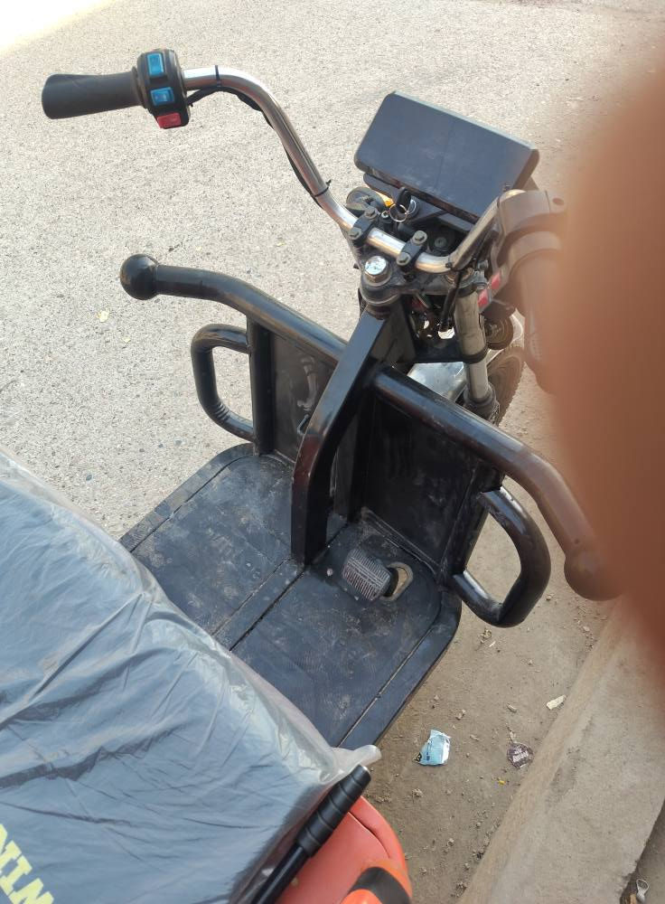 متاح ستوته شحن موديل 25 بطاريات جدد كامله اي نقص مابيه  السعر   مليون و100  بغداد الجزيرة السياحيه هاتف *********** بغداد, العراق
