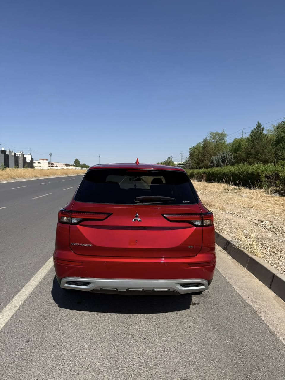 للبيع اوتلاندر 2023 Se
محرك 2.5

 سلندر ( تنفس طبيعي)

رقم الشاصي: JA4J4UA81PZ055674

المواصفات

كاميرات 360

 مقاعد جلد

7راكب

4 رادارات أمان متقدمة.

4 تايرات قياس كبير،

باب خلفي كهربائي.

مقاعد أمامية وخلفية مدفأة

، شاشة عرض معلومات علوية (HUD)،

 شاشة دشبول ديجيتال

 نظام صوتي متطور.

 رادار أمامي لتحديد المسار

 نقاط عمياء،

 نظام تحذير من الاصطدام

 حساسات أمامية وخلفية

 قطعتين تبريد

 تحكم كراسي بالكهرباء

 ماوس وضعيات قيادة كامل

 هاند بريك دكمة، مع اوتو هولد

إشارات بالمرايات

ماشية 25 الف كيلو

مكان السيارة  اربيل و بأسمي

حادثها جاملخ الأيمن سياره حيل نظيفة على حقيقة. فقط راسلني  للتفاصيل


**إذا كنت صاحب هذا الإعلان وتريد حذفه لأي سبب، رجاءا أرسل رسالة إلى الدعم الفني**