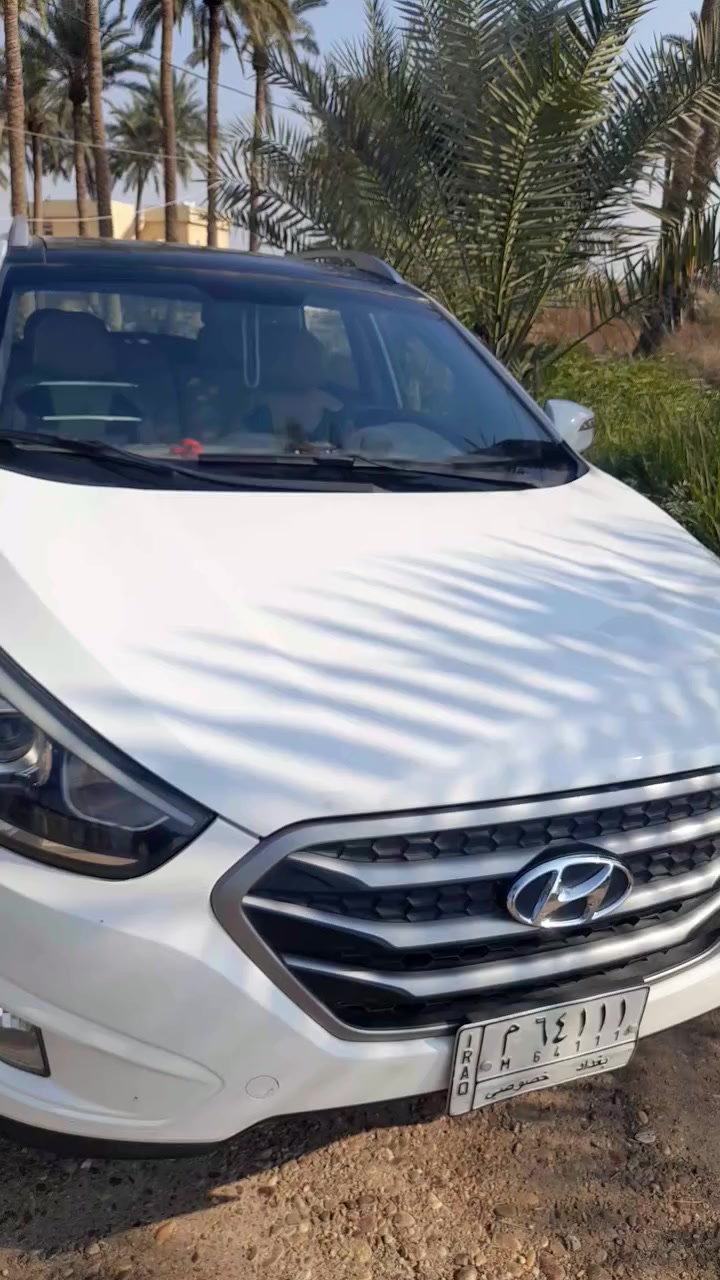 توسان خليجي موديل ٢٠١٥ بنوراما ماشية ٩٨الف كيلو مكفوله عدا شبر بجنطه معدل على بارد سيارة على يدي كير محرك كشر كله مكفول السعر١٦٣ وبيه مجال سيارة موجود بغداد   هذا رقمي ***********
