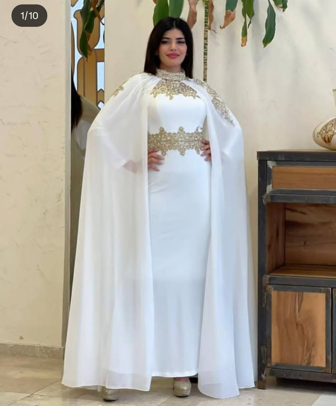 التصميم  من ازياء القريشي في كربلاء
فستان عقد قطعتين فستان مع شال او وشاح مشغول تطريز وليلو  التصميم ينحت الجسم  
خامته درجـــة اولـــى 💯 
قياس يلبس ٤٨ و٥٠ و٤٦ ملبوس ساعه فقط
سعر الشراء ١٦٠ 
سعر البيع ٦٠
***********
@dode_7g
