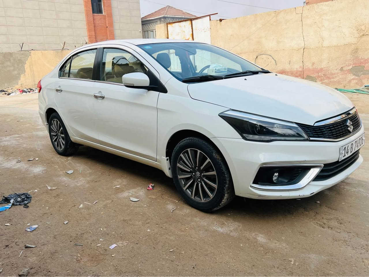 للبيع سازوكي سياز 2023 زيرو ماشيه 17 كفاله من صبغ والضربه والتبديل السياره اقصاد نظام كفيل سياره مواصفات بصمه تشغيل بصمتين بالبيبان 
اشاير بالمري تحكم استيرن كشنات جلد كامره خلفيه حساسات خلفيه حساس ويل لايتات زنون  السياره على وضع الشركه السبير مانازل السعر 115 وبيها مجال قليل الاستفسار *********** البصرة, العراق
