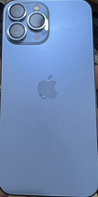 جهاز ايفون 13برو ماكس أمريكي بطاريه 98 لون بحري نظافه لجهاز  100/100 م...