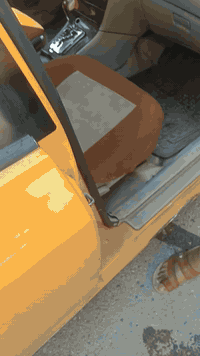 السلام عليكم جيلي 2011 سياره باسمي سنويه 2700 وكان بغداد الشعب سعرها ب 38 تبريد شغال مقفوله عامه بيع مكينه سياره مكفوله كفاله عامه مصبوغ حزام الجماليه مكان بغداد الشعب‏‪***********‬‏
