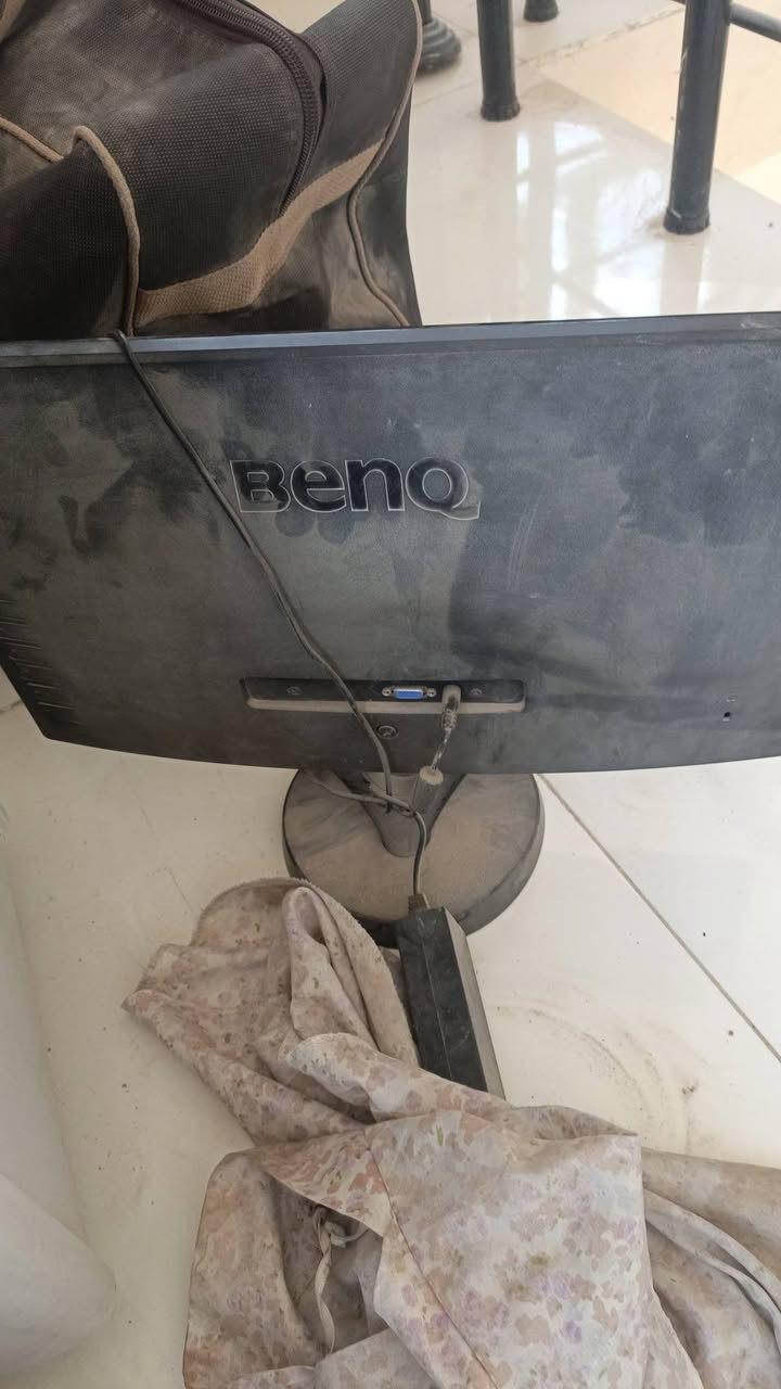 شاشتين  شغالات يرهمن للكامرات للتلفزيون
اي شي سعرهن 30 ابيعه سوة
***********
الحلة /الشاوي
