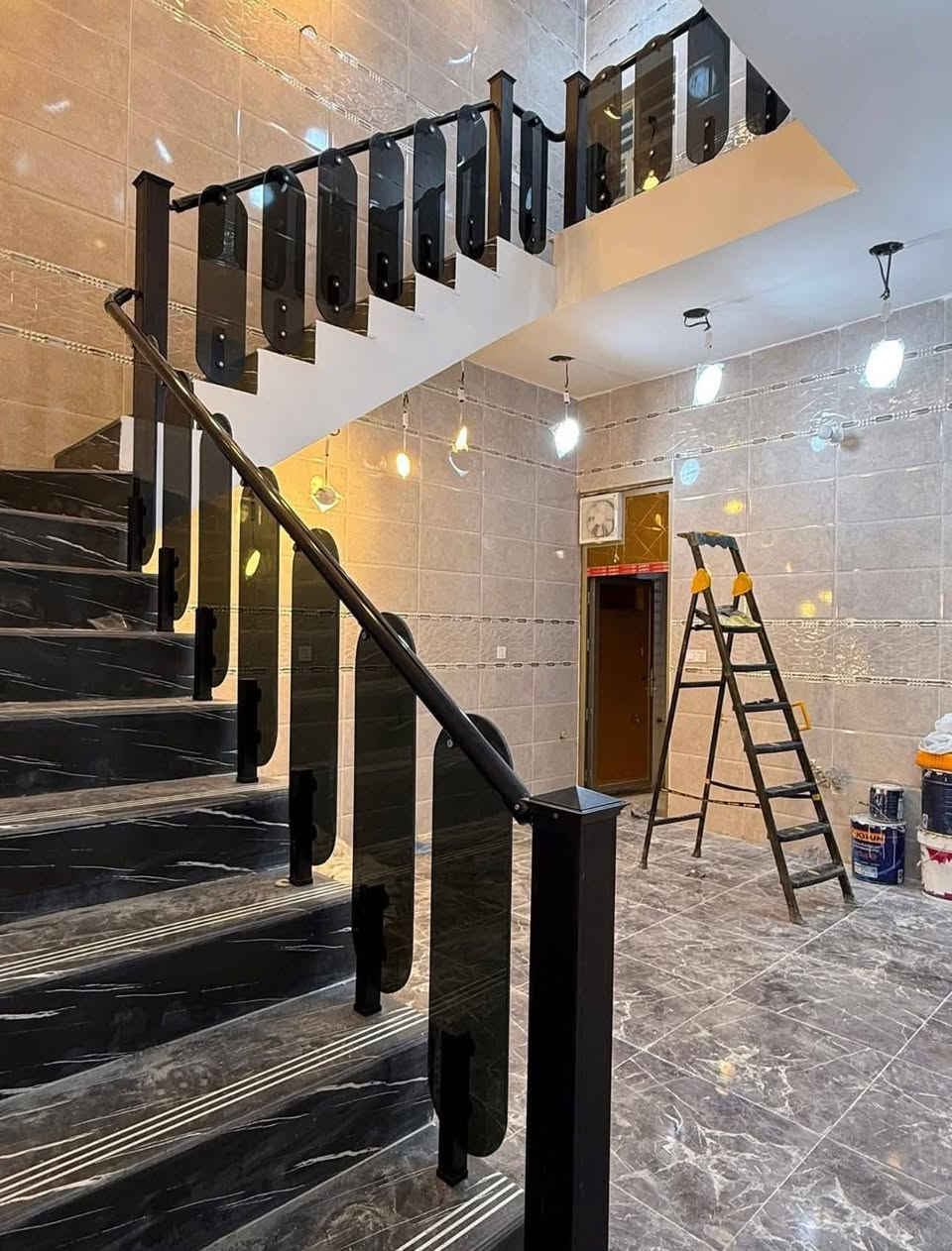 معمل الاصيل للالمنيوم مطابخ ابواب شبابيك محجرات ***********
