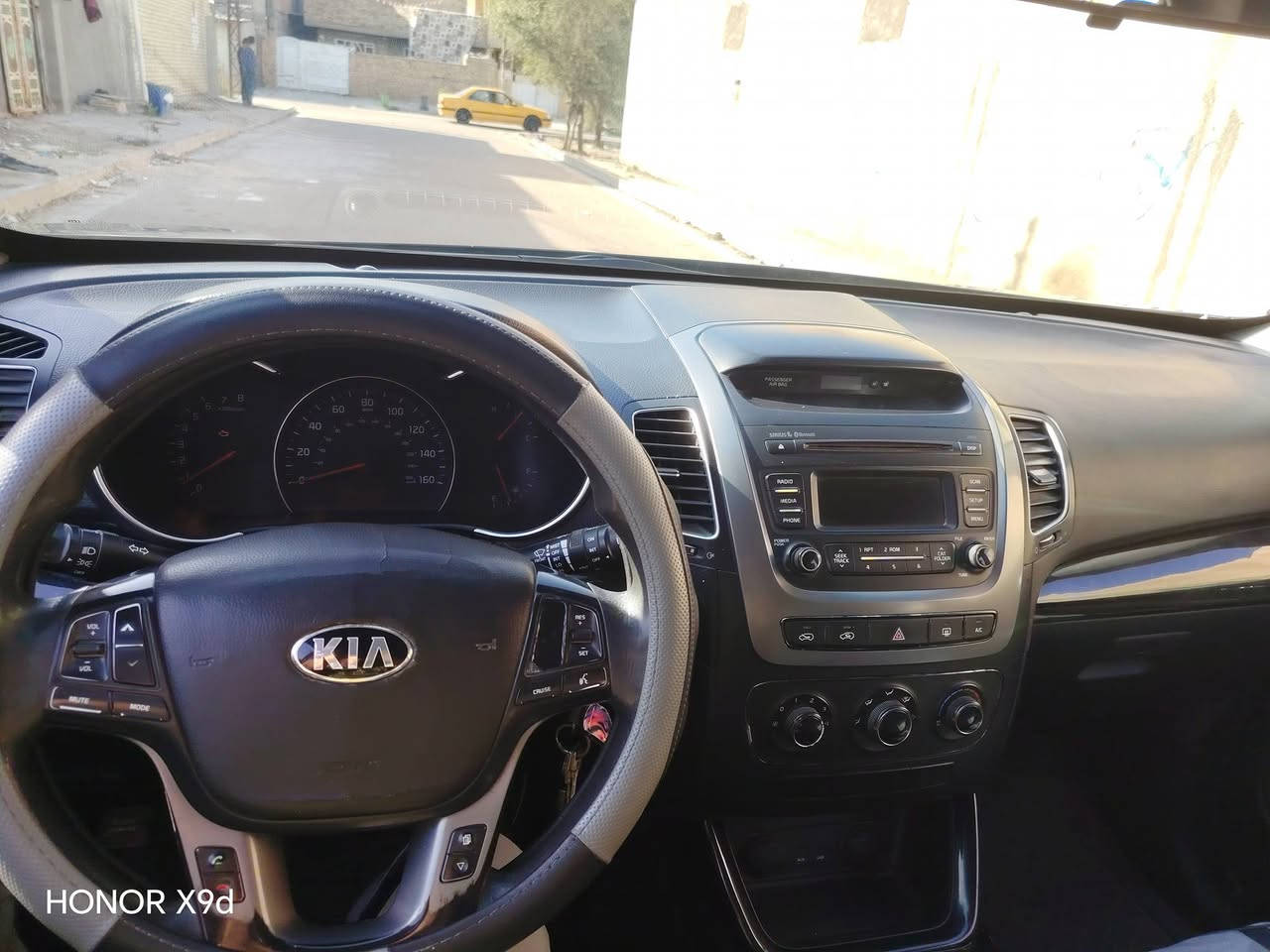 يالله السلام عليكم اخوان سياره مديل 15 بيه4  قطع صبغ ابيع حزام كفاله من الكص والحادث أمريكا جاملغ وبنيد مكينه 4سلندر رقم ذي قار سعر115 وبيها مجال قليل للشراء مكاني بغداد الرصافه نقص تبريد فقط ***********ا
