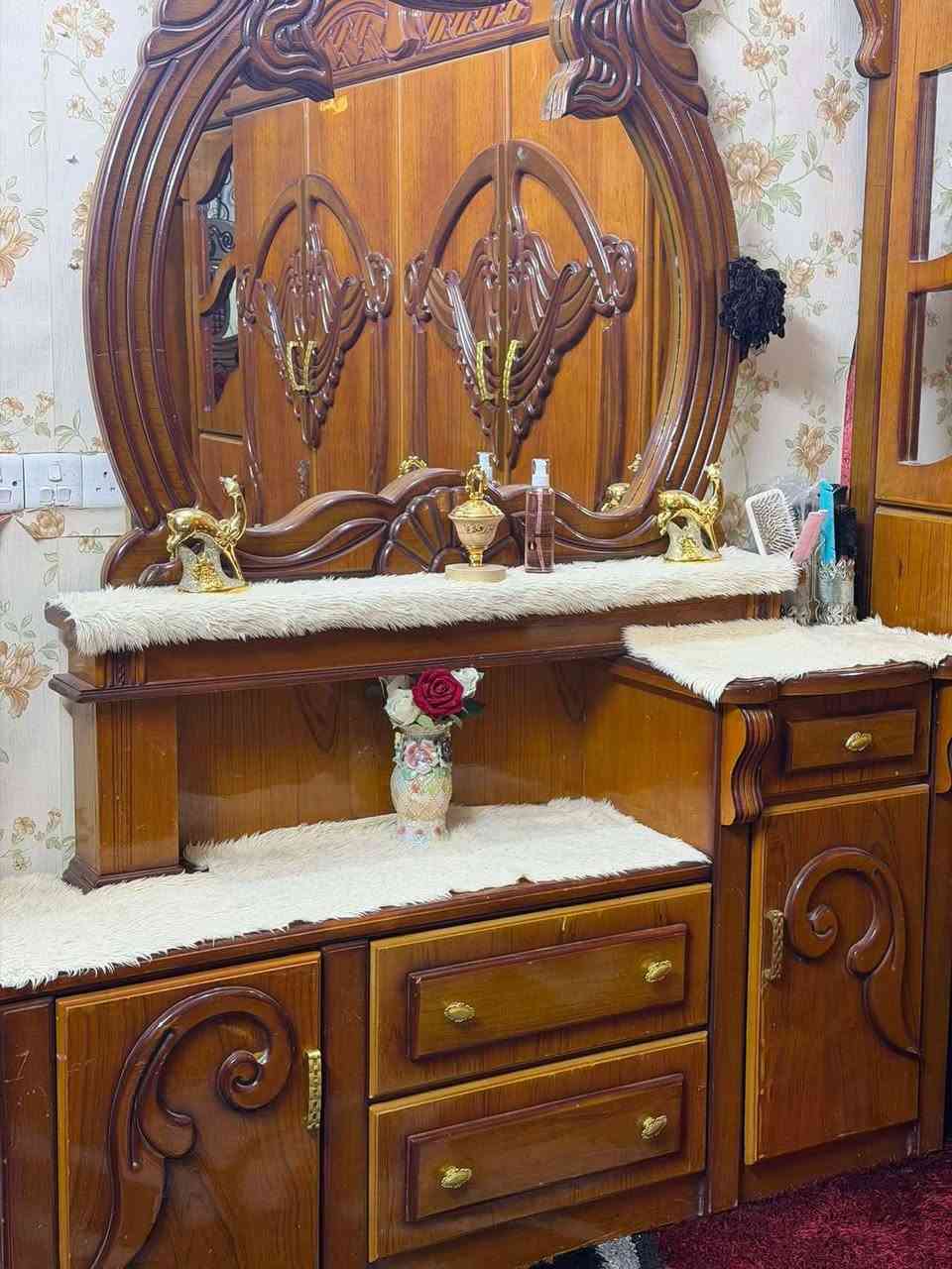 غرفه نوم صاج مبطن 5 قطع مرتبه ونظيفه سعرها ٨٠٠


**إذا كنت صاحب هذا الإعلان وتريد حذفه لأي سبب، رجاءا أرسل رسالة إلى الدعم الفني**