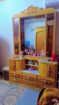 غرفه نوم للبيع نضيفه حيل  السعر 900وبيها مجال 07503101814