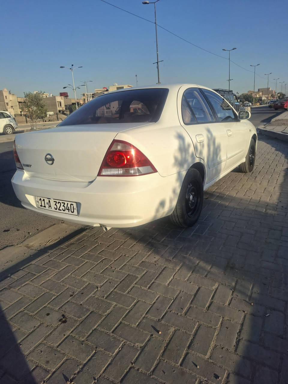 نيسان سني 2008 سيارة كفالة عامه من التبديل والضربة بية ملاحظات صبغ بين الباب والجاملغ الامامي بسيطة بدون داخل ماشية 126 km  سيارة كاملة من تبريد وصدر امامي خلفي تخم تاير سيارة مابية نقص برغي السعر 100 $ بية مجال قليل العنوان الحارثية ***********
