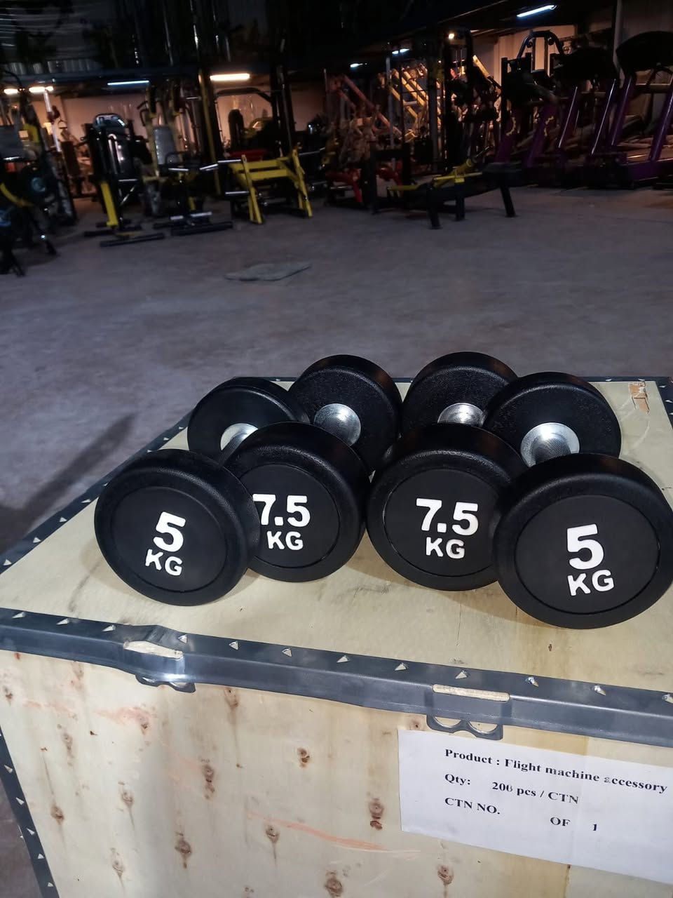 دمبلص صيني كوالتي عالي جدا
قالب امريكي
وفرنا لكم الأوزان ٥كيلو و٧.٥كيلو
الكميه مفتوحه
تجدونه في شركة بابل سبورت الحله حي الحكام فرع مطعم بيسترو
***********
***********
