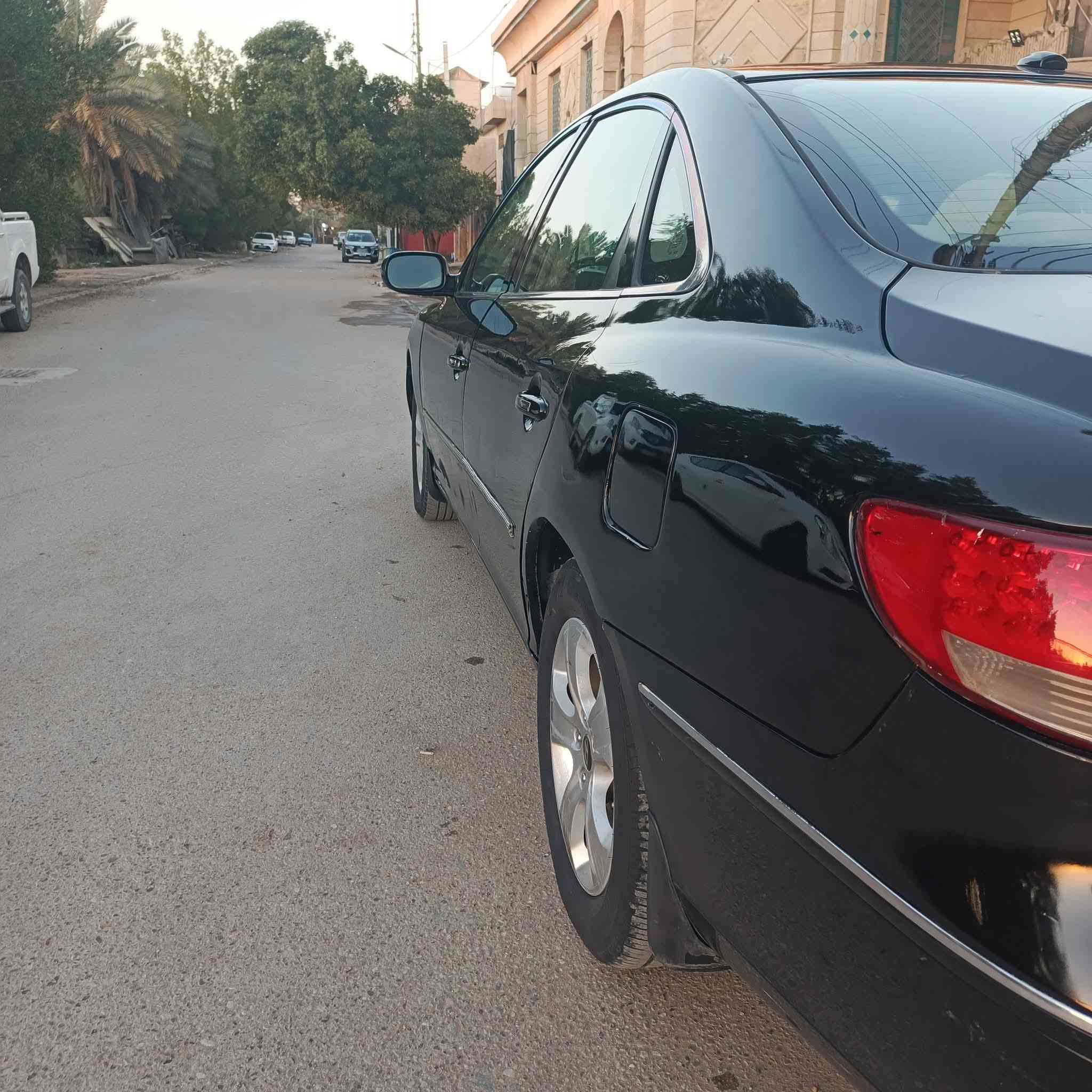 سلام عليكم
مكلف بالنشر 

هونداي ازيرا موديل 2007 

رقم بغداد انكليزي 

اللون اسود مصبوغة عام جماليه 

حادثها هلال جاملغ خلفي يسرى 

وجاملغ امامي ايمن جهة الصدر 

كشنات كهرباء مخمل 

تحكم استيرن جهيتين 
مكاني الدورة الجمعية 
السعر المطلوب 80 ورقة وبيها مجال بسيط للاستفسار اكثر الاتصال على 

‏***********‬

‏‪***********‬‏
