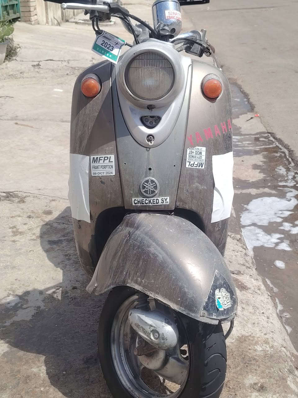 السلام علیکم دراجه للبيع ٦٠ دراجه نضيفه تشتغل هندر وسلف نقص بس باتري ولكهربائيات شغاله لايت عالي ناصي بك لايت اشاير يمنه يسره الدراجه شلعه ومعدل خير من الله مكينتها ناعمه السعر ٢٢٥ وبيها مجال العنوان بغداد حي العامل الاتصال على الرقم ***********
