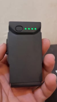 بطاريات مافيك اير • شاحن بطاريات • دي جي آي