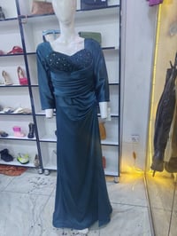 فساتين سهرة • داخل المجمع